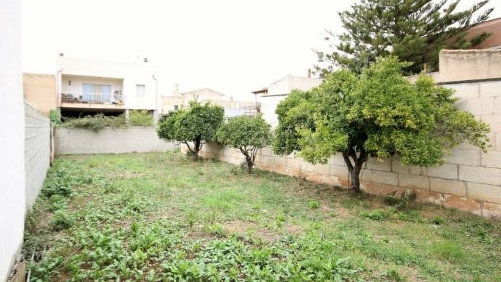 Haus zum Kauf 80.000 € 3 Zimmer 231 m² Grundstück Son Carrio