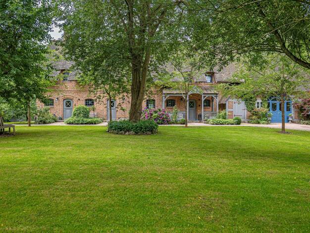 Haus zum Kauf 3.650.000 € 17 Zimmer 375 m² 73.337 m² Grundstück Schierensee 24241