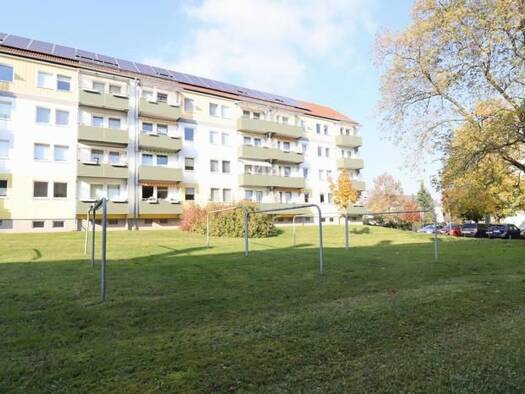Wohnung zur Miete 348 € 3 Zimmer 58 m² 2. Geschoss frei ab sofort Albert-Schweitzer-Straße 1 Altendorf Altendorf 09116