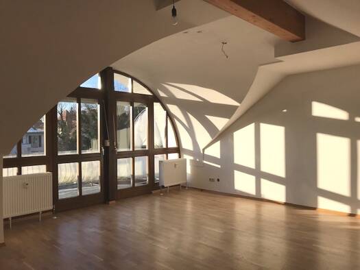 Wohnung zur Miete 930 € 3 Zimmer 97 m² 3. Geschoss frei ab 01.07.2026 Straubing 94315