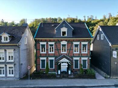 Wohn- und Geschäftshaus zum Kauf 329.000 € 15 Zimmer 239 m² Ründeroth Engelskirchen 51766