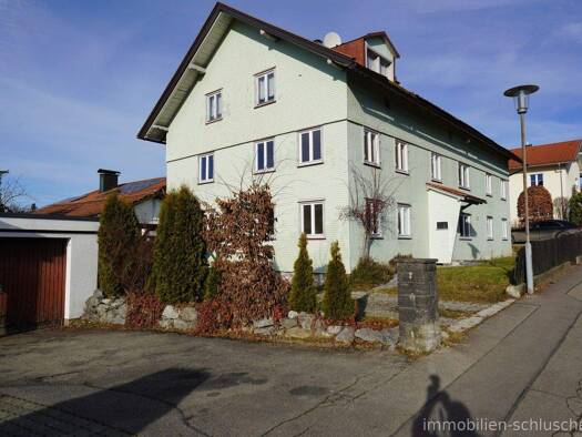 Mehrfamilienhaus zum Kauf 379.000 € 11 Zimmer 225 m² 514 m² Grundstück Lindenberg Lindenberg im Allgäu 88161