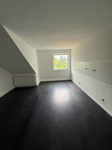 Wohnung zur Miete 700 € 4 Zimmer 76 m² frei ab sofort Bückeburg Bückeburg 31675
