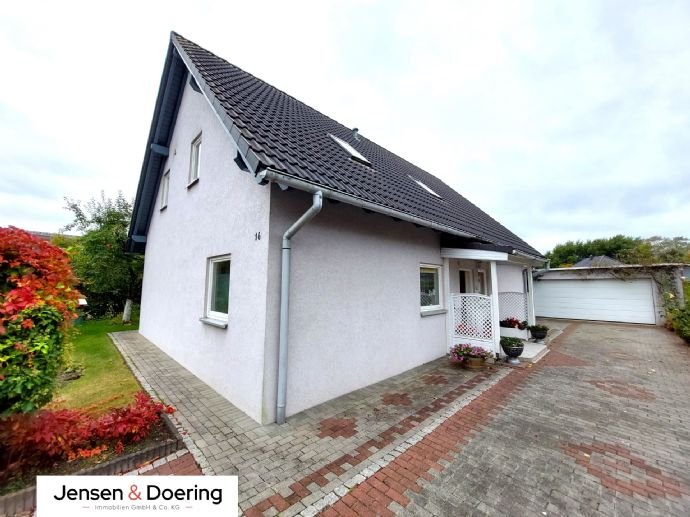 Mehrfamilienhaus zum Kauf 650.000 € 7 Zimmer 220 m²<br/>Wohnfläche 600 m²<br/>Grundstück Auf der Dorfkoppel Tarup Flensburg 24943