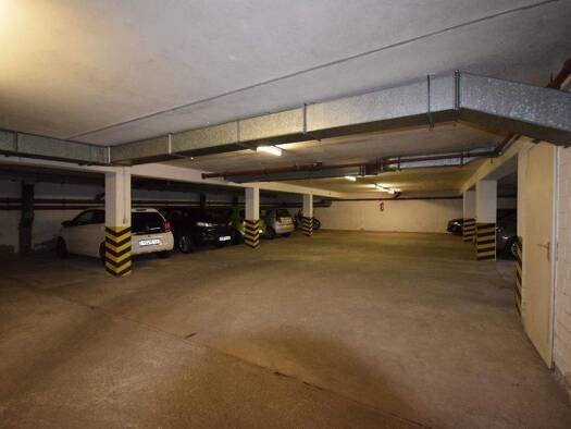 Tiefgaragenstellplatz zur Miete 100 € Innenstadt Braunschweig 38100