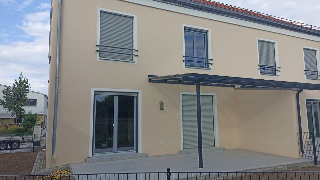 Doppelhaushälfte zur Miete 2.100 € 6 Zimmer 174 m² 394 m² Grundstück frei ab 01.08.2026 Unsernherrn Ingolstadt 85051