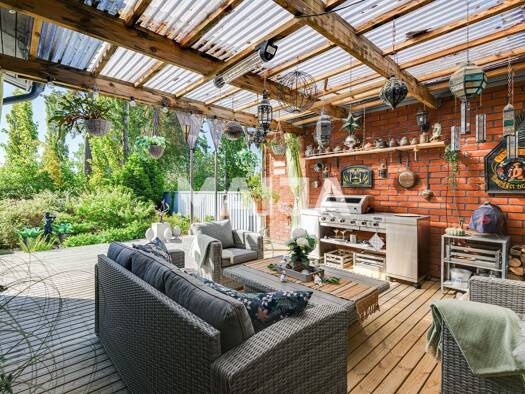 Reihenmittelhaus zum Kauf 569.000 € 5 Zimmer 153,3 m² 2.485 m² Grundstück Etuniementie 6 Espoo 02230