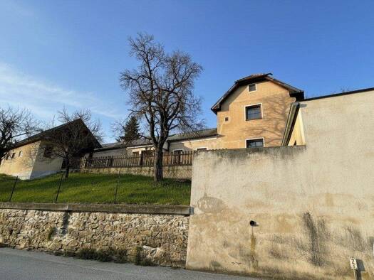 Haus zum Kauf 249.000 € 14.648 m² Grundstück Röhrenbach 3592