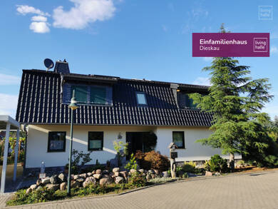 Einfamilienhaus zum Kauf 690.000 € 9 Zimmer 325,4 m² 805 m² Grundstück frei ab 01.07.2025 Dieskau Kabelsketal 06184