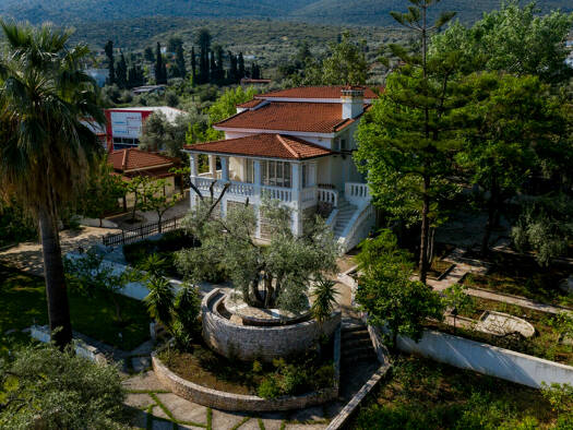 Einfamilienhaus zum Kauf 1.070.000 € 5 Zimmer 250 m² 2.000 m² Grundstück Eubia