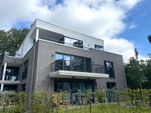 Wohnung zur Miete 2.300 € 3 Zimmer 110 m² 1. Geschoss frei ab 01.06.2026 Kapitän-Dreyer-Weg 10 Blankenese Hamburg 22587