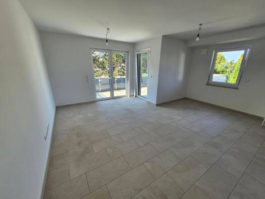Wohnung zur Miete 1.300 € 3 Zimmer 85,5 m² frei ab 15.09.2026 Egmating Egmating 85658