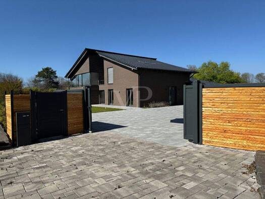 Villa zum Kauf 1.800.000 € 7 Zimmer 411 m² 2.342 m² Grundstück frei ab sofort Idar-Oberstein / Regulshausen 55743