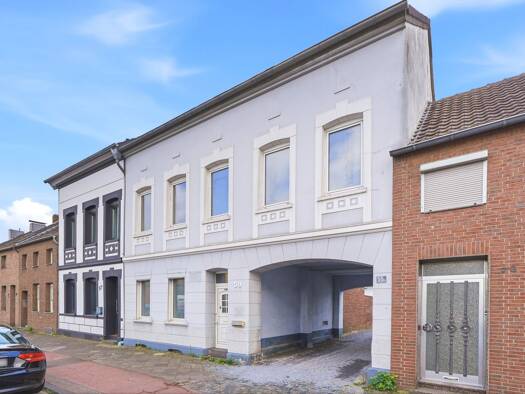 Reihenmittelhaus zum Kauf 360.000 € 7 Zimmer 144 m² 494 m² Grundstück frei ab sofort Jülicher Landstraße 59 Pomona Neuss 41464