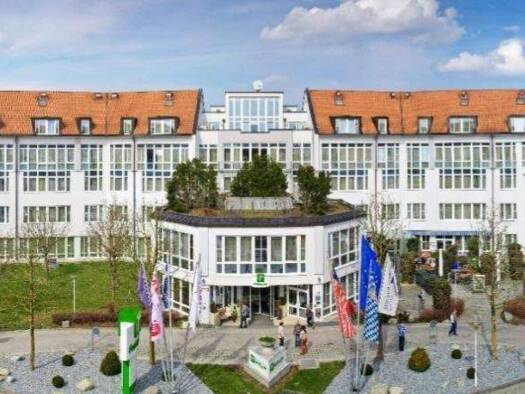 Bürofläche zur Miete provisionsfrei 14,50 € 1.721 m² Bürofläche teilbar ab 275 m² Unterhaching 82008