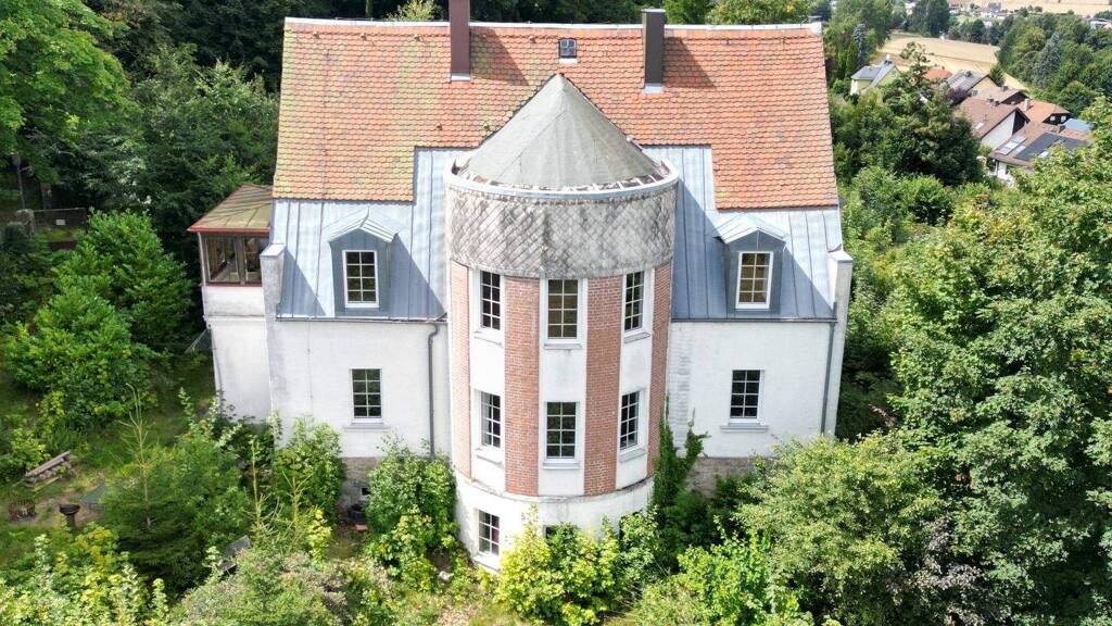 Villa zum Kauf 390.000 € 9 Zimmer 294,8 m² 5.325 m² Grundstück frei ab sofort Helmbrechts 95233