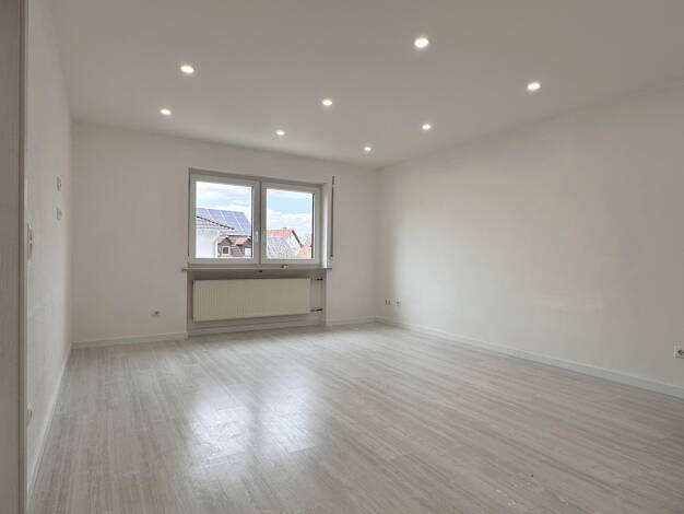 Wohnung zur Miete 1.390 € 4 Zimmer 100 m² 1. Geschoss Moosburg Moosburg a. d. Isar 85368
