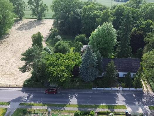 Bauernhaus zum Kauf provisionsfrei 299.000 € 6 Zimmer 140 m² 7.500 m² Grundstück Dorfstraße 14 Altenhagen 17091