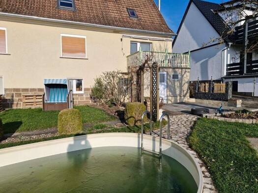 Mehrfamilienhaus zum Kauf als Kapitalanlage geeignet 249.000 € 8 Zimmer 153 m² 600 m² Grundstück Altenhasungen Wolfhagen 34466