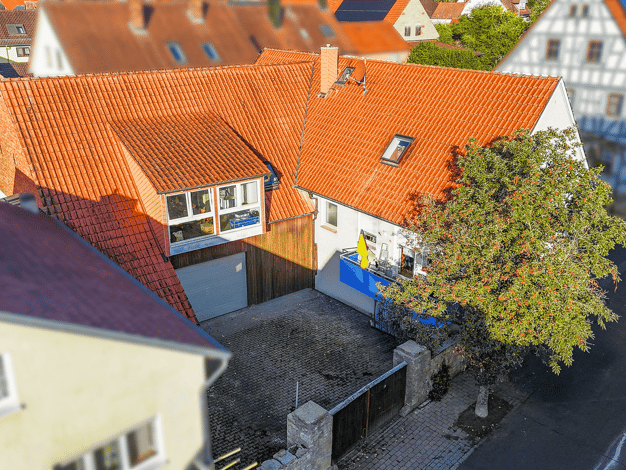 Mehrfamilienhaus zum Kauf 430.000 € 8 Zimmer 243 m² 375 m² Grundstück Oberaltertheim Altertheim 97237