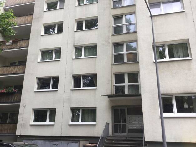 Wohnung zur Miete 1.250 € 3 Zimmer 85 m² 6. Geschoss frei ab 18.04.2026 Rebstöcker Weg 3 Rödelheim Frankfurt am Main 60489