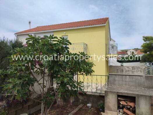 Haus zum Kauf 150.000 € 2 Zimmer 50 m² Supetar