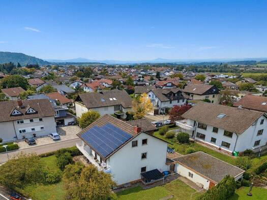 Mehrfamilienhaus zum Kauf 869.000 € 8 Zimmer 229 m² 871 m² Grundstück Steißlingen 78256