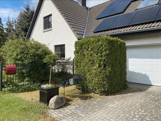 Einfamilienhaus zum Kauf provisionsfrei 585.000 € 7 Zimmer 280 m² 3.600 m² Grundstück Neuhardenberg Neuhardenberg 15320