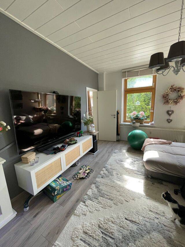 Property thumbnail 6