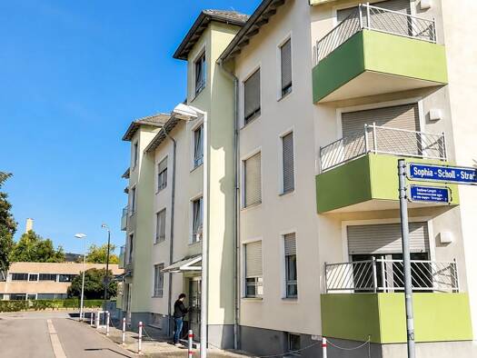 Tiefgaragenstellplatz zur Miete provisionsfrei 50 € Koßmannstraße 42 St Arnual Mitte 66119