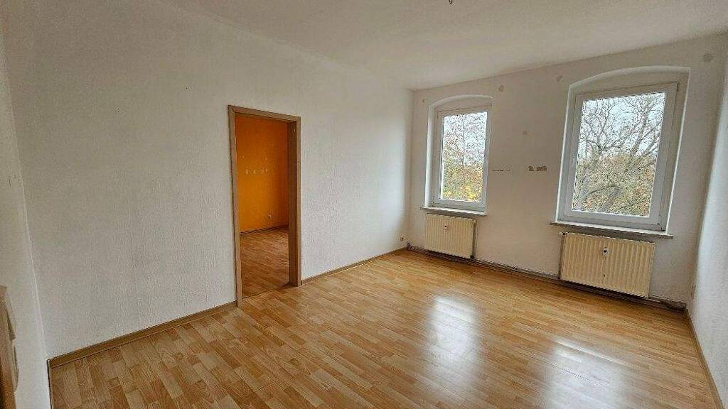 Wohnung zur Miete 400 € 4 Zimmer 104 m² 2. Geschoss Altenburg 04600