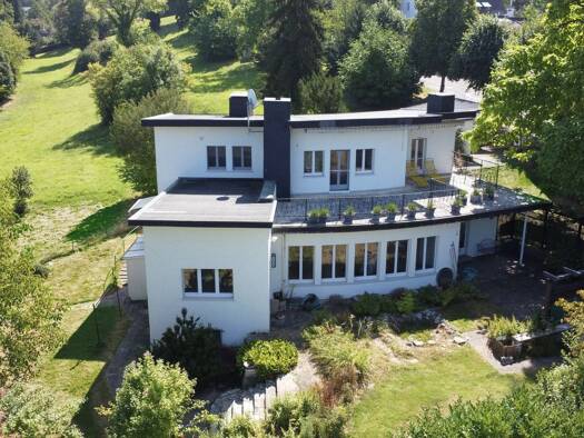 Haus zum Kauf 890.000 € 7 Zimmer 190 m² 1.802 m² Grundstück Badenweiler 79410