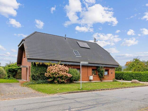 Mehrfamilienhaus zum Kauf 320.000 € 6 Zimmer 182,4 m² 2.000 m² Grundstück Klein Niendorf Rom 19372