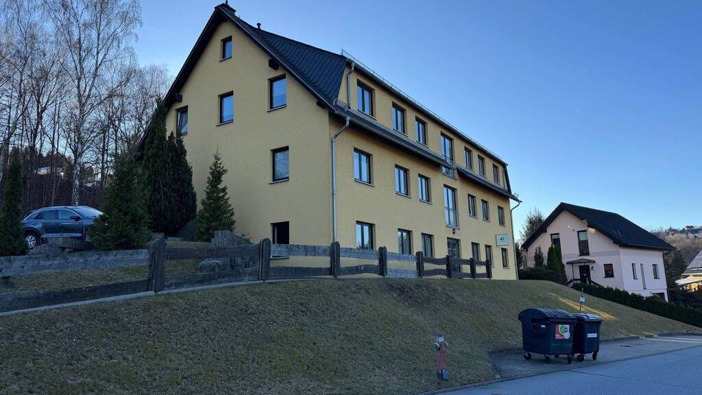 Praxis zur Miete provisionsfrei 790 € 4 Zimmer 93,2 m² Bürofläche Schlema Aue-Bad Schlema 08280