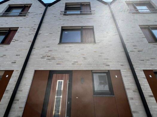 Reihenmittelhaus zur Miete - Erstbezug 1.990 € 4 Zimmer 119 m² 585 m² Grundstück Angelmodde Münster / Südost 48167