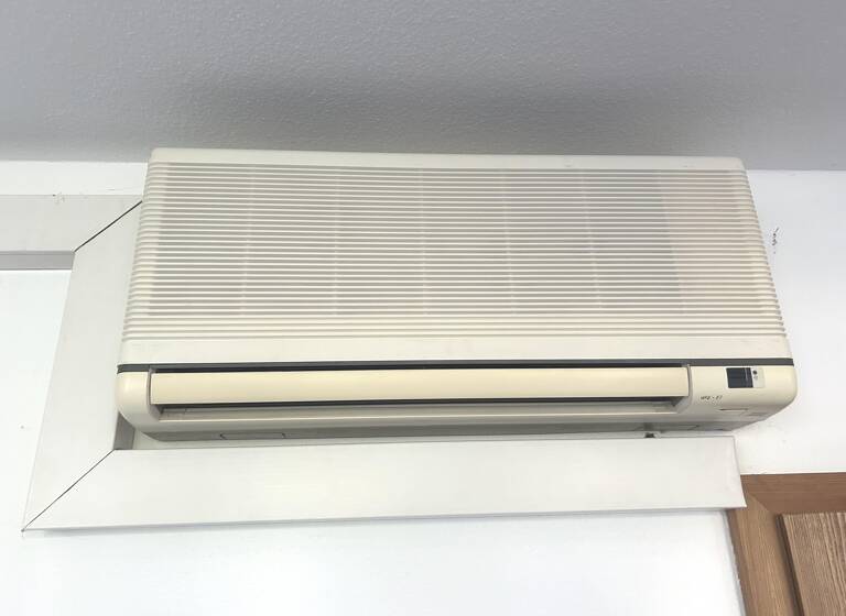 Bürogebäude zum Kauf 620.000 € 24 Zimmer Frankfurt 15230