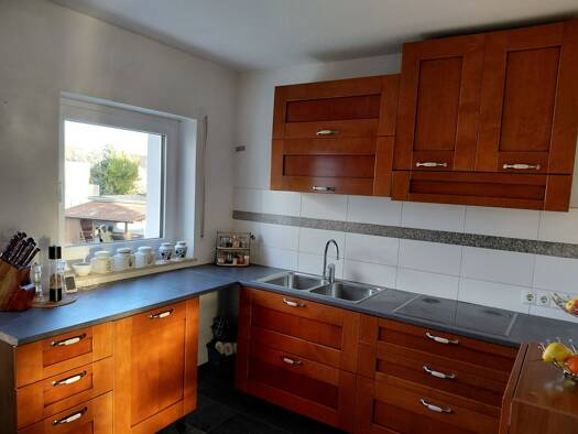 Wohnung zur Miete 1.250 € 3 Zimmer 93 m² Geschoss 1/2 frei ab 01.02.2026 Jahnstraße 2 Bubenreuth 91088