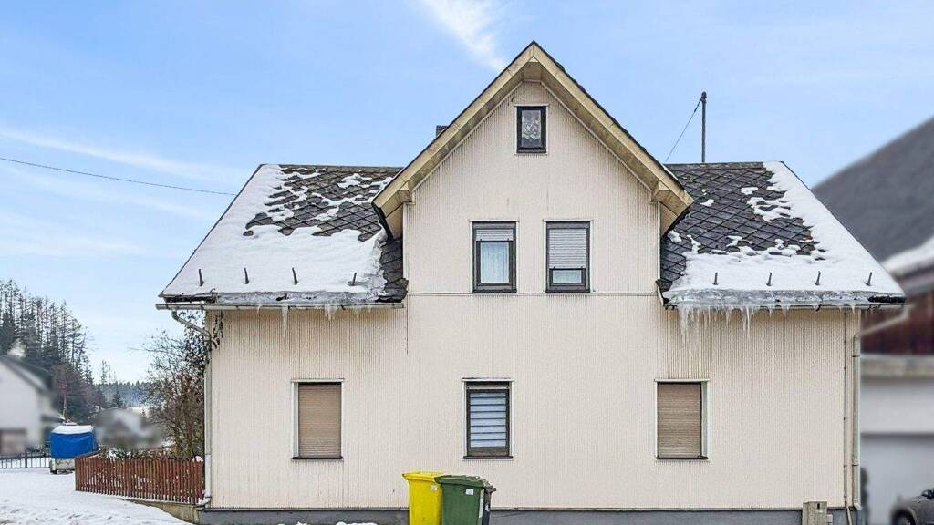 Einfamilienhaus zum Kauf 139.000 € 7 Zimmer 120 m² 299 m² Grundstück Langenau Tettau 96355