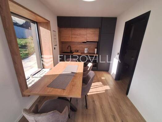 Einfamilienhaus zum Kauf 320.000 € 2 Zimmer 135 m² Sveta Jana Jastrebarsko 10450