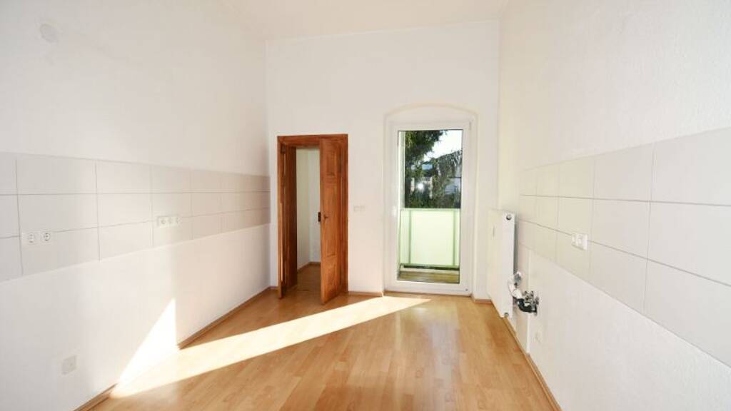 Wohnung zur Miete 637 € 3 Zimmer 97,9 m² 1. Geschoss Lessingstraße 3 Innenstadt Riesa 01587