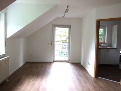 Wohnung zur Miete 600 € 3 Zimmer 70 m² Dachgeschoss frei ab sofort Neckarelz Mosbach 74821