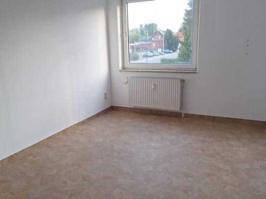 Studio zur Miete 350 € 2 Zimmer 63 m² 1. Geschoss frei ab sofort Lange Straße 7 Rodenkirchen Stadland 26935