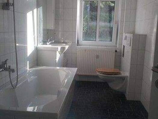 Wohnung zur Miete 310 € 2 Zimmer 55,5 m² 1. Geschoss frei ab sofort Bahnhofstr.78 Oelsnitz Oelsnitz/Erzgebirge 09376