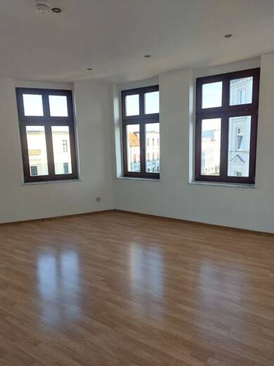 Wohnung zur Miete 839 € 4 Zimmer 113,4 m² 3. Geschoss frei ab sofort Wolfenbütteler Straße . Wormser Platz Magdeburg 39112