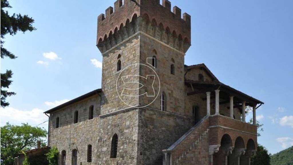 Einfamilienhaus zum Kauf 1.300.000 € 3 Zimmer 1.700 m² 2.000.000 m² Grundstück Arezzo