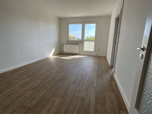 Wohnung zur Miete 350 € 2 Zimmer 54,8 m² 5. Geschoss frei ab 16.09.2026 Am Plattenwerk 10 Alten Dessau-Roßlau 06847