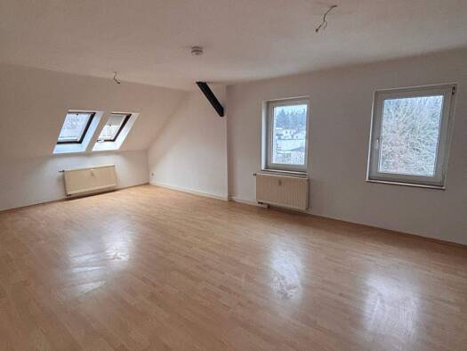 Wohnung zur Miete 225 € 2 Zimmer 48 m² 3 Geschosse frei ab sofort Bornaer Straße 84 Borna-Heinersdorf Chemnitz 09114