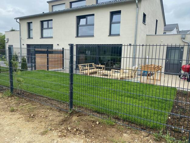 Doppelhaushälfte zur Miete 2.000 € 7 Zimmer 185 m² 236 m² Grundstück Wasserfallweg 21 Amstetten Amstetten 77340