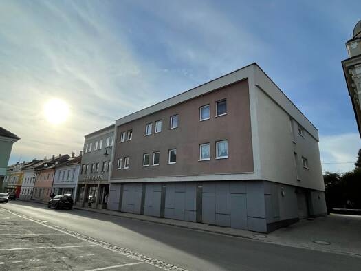 Wohnung zur Miete 775 € 3 Zimmer 72,5 m² 1. Geschoss Bahnhofstraße 17 Altheim 4950