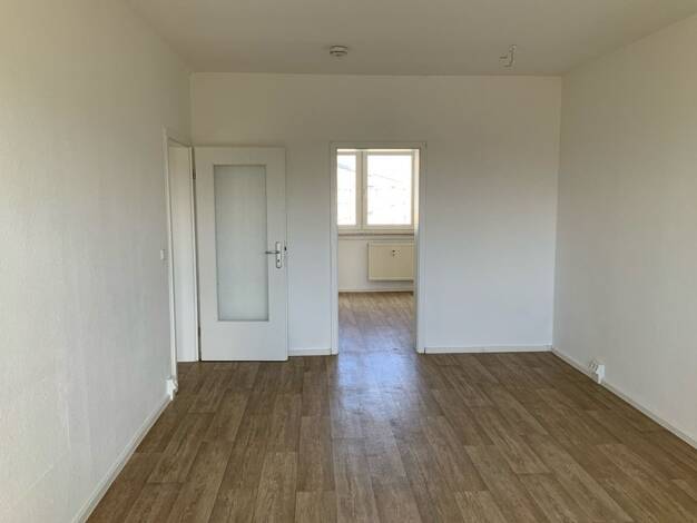 Wohnung zur Miete 417 € 3 Zimmer 64,5 m² 4. Geschoss frei ab 05.10.2026 Sosaer Straße 7 Thekla Nordost 04349
